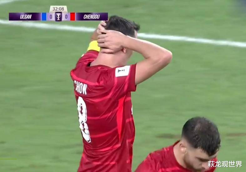 加时末段体能课后，成都蓉城防线松动备战欧冠，赛场秩序良好，细节决定成败